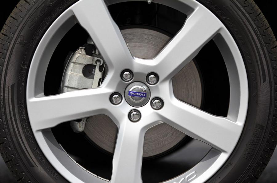  Volvo XC60 R-Design 2012 года  (фото 50 из 90)
